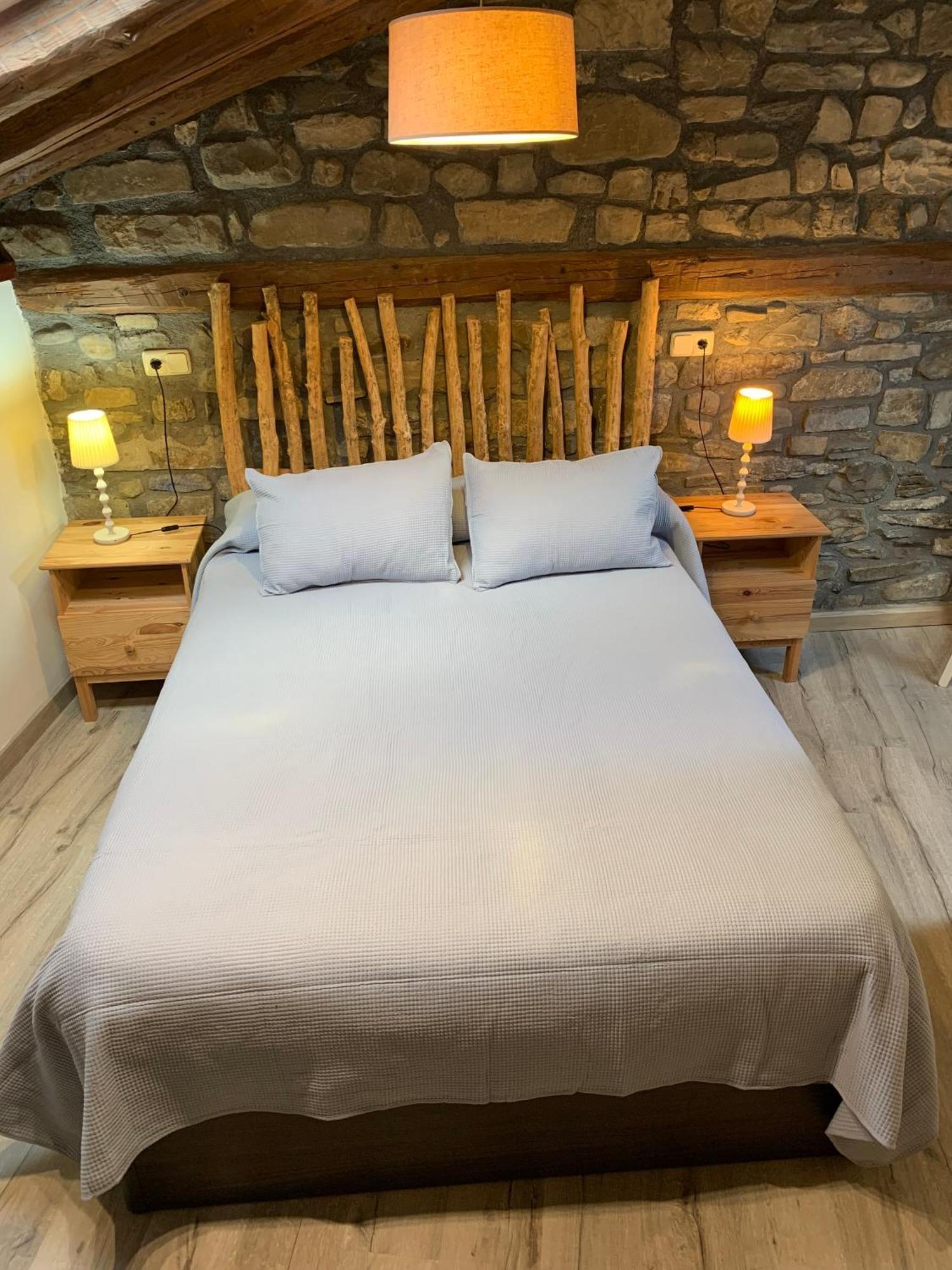 Argonz Etxea Hotel Urzainqui Ngoại thất bức ảnh