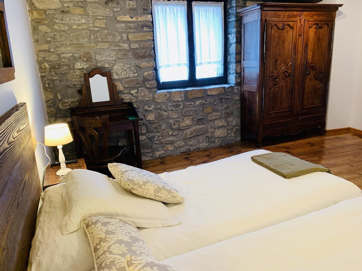 Argonz Etxea Hotel Urzainqui Ngoại thất bức ảnh