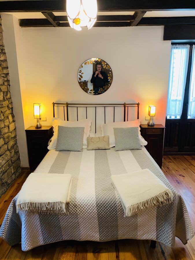 Argonz Etxea Hotel Urzainqui Ngoại thất bức ảnh